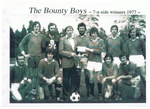 1st 7-a-side winners 1977 Back left- Mike O’ Connor, James Gleeson (RIP), Billy Doyle, Mike “Smiler” Moloney, Denny Hayes, Donagh Gleeson, Pat “Pogs” Looney. Front left- Barry O’ Connor, Toni Fleming, John Joe Grady, Sean Kelliher. 